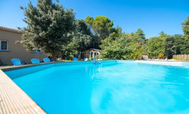 Studio avec jardin et piscine à Suze-La-Rousse, Saint-Paul-Trois-Châteaux, La Villa Tria Castella